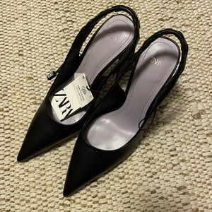 NWT Zara black leather pointed heel